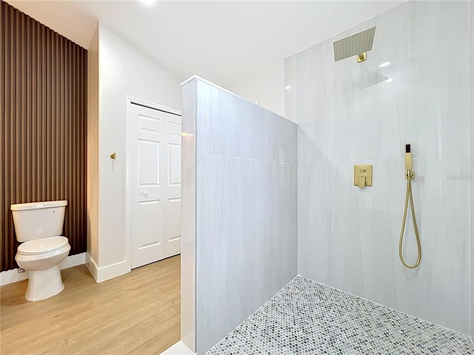 En Venta: $499,900 (3 camas, 2 baños, 1764 Pies cuadrados)