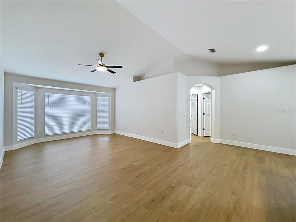 En Venta: $499,900 (3 camas, 2 baños, 1764 Pies cuadrados)