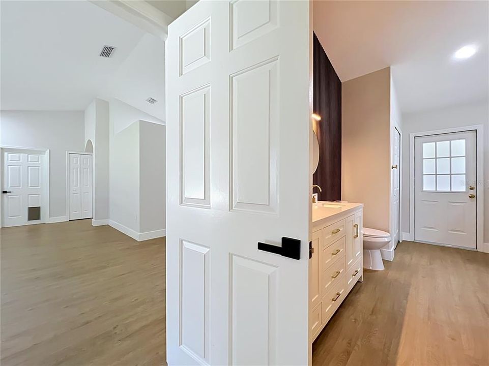 En Venta: $499,900 (3 camas, 2 baños, 1764 Pies cuadrados)