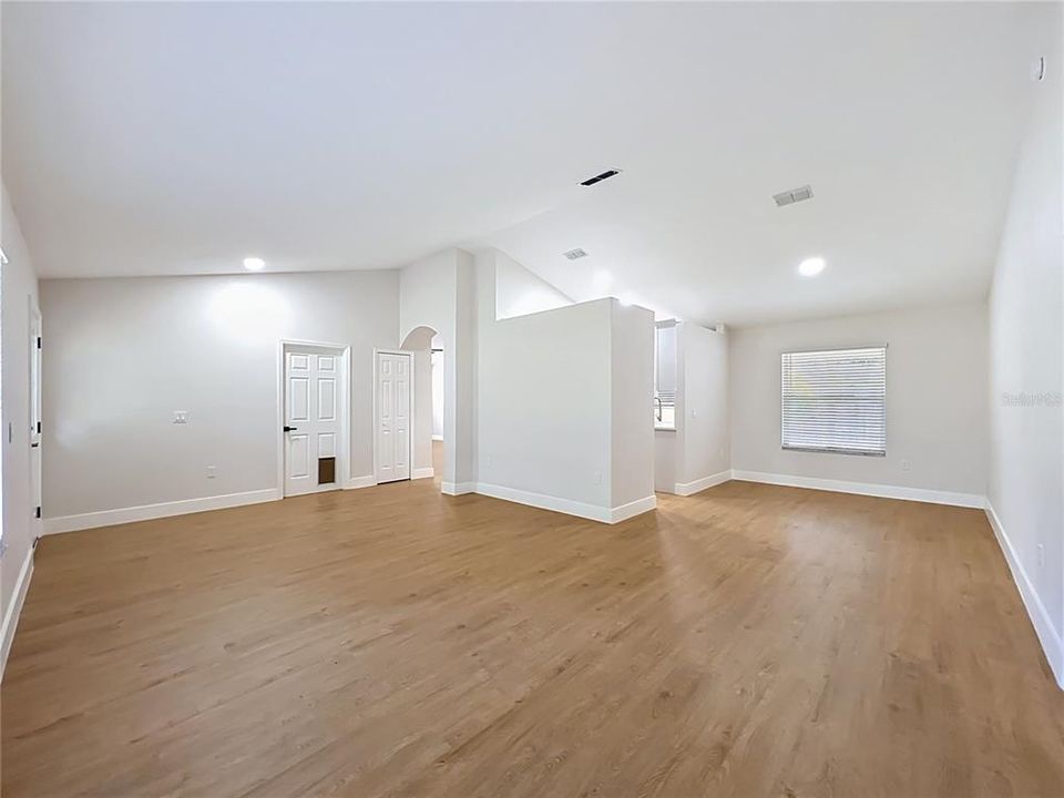 En Venta: $499,900 (3 camas, 2 baños, 1764 Pies cuadrados)