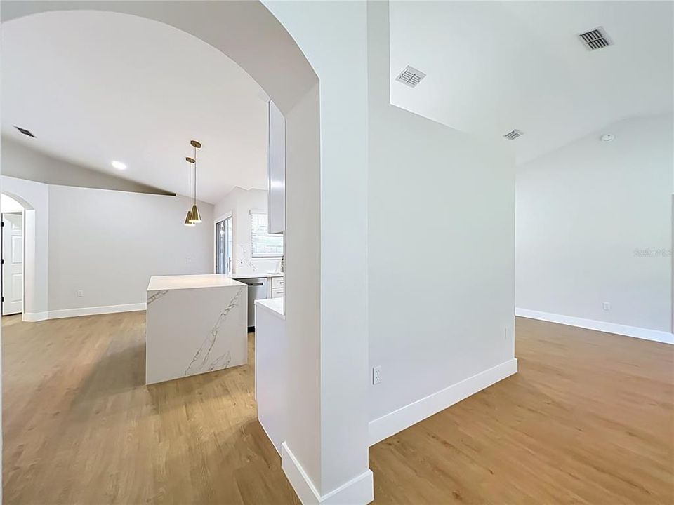En Venta: $499,900 (3 camas, 2 baños, 1764 Pies cuadrados)