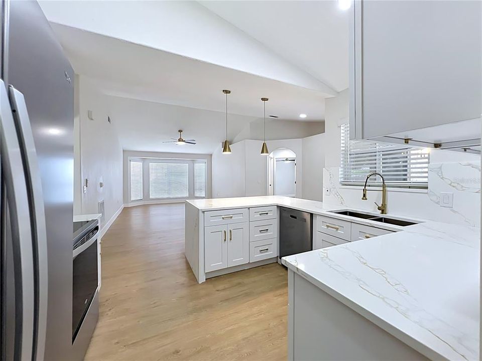 En Venta: $499,900 (3 camas, 2 baños, 1764 Pies cuadrados)