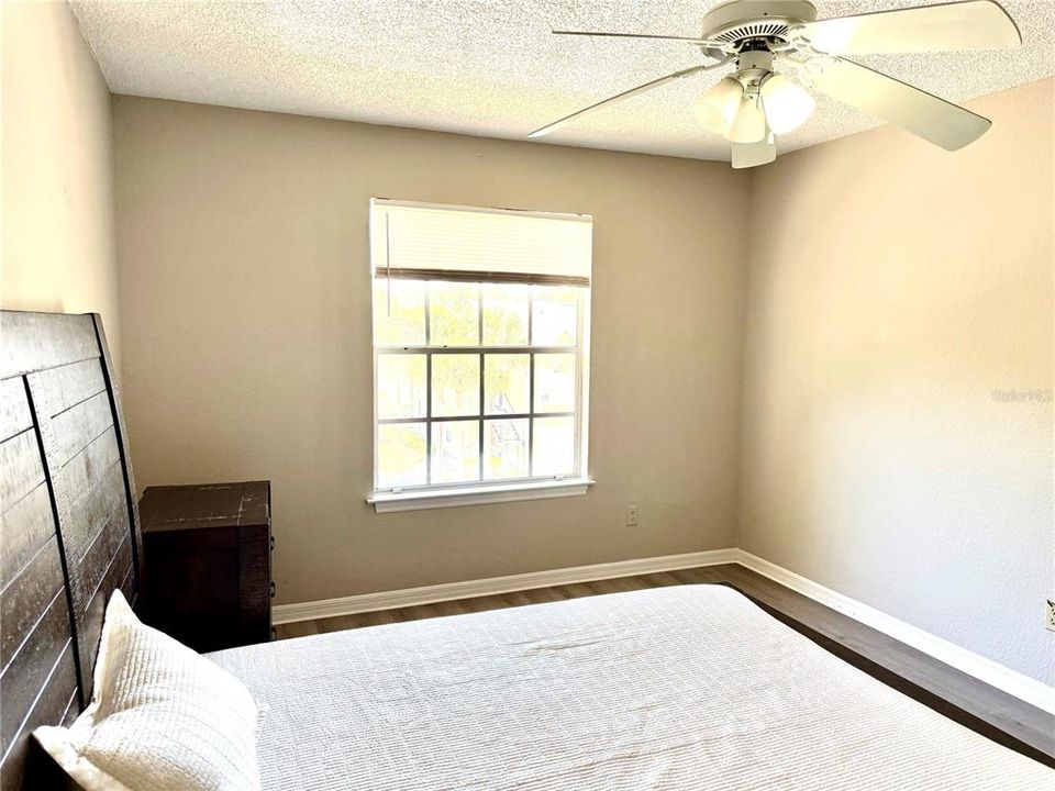 For Sale: $130,000 (1 beds, 1 baths, 673 Square Feet)