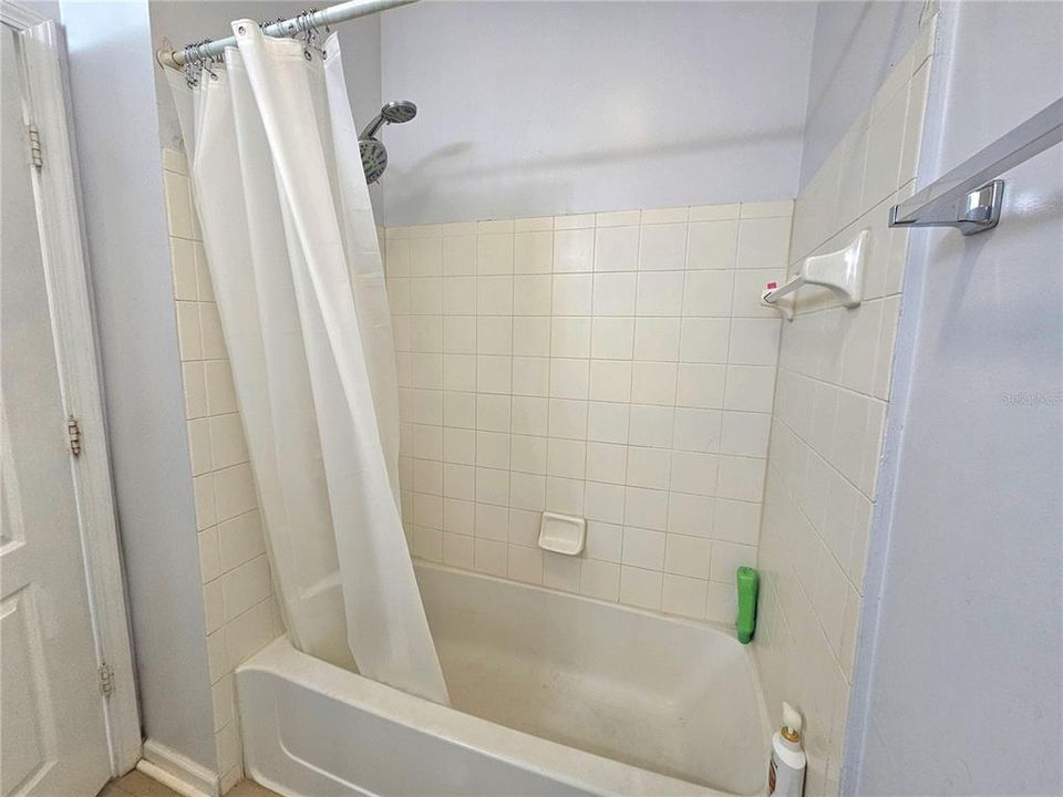 En Venta: $199,000 (3 camas, 2 baños, 1445 Pies cuadrados)