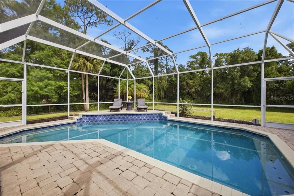 Activo con contrato: $699,000 (4 camas, 3 baños, 2888 Pies cuadrados)