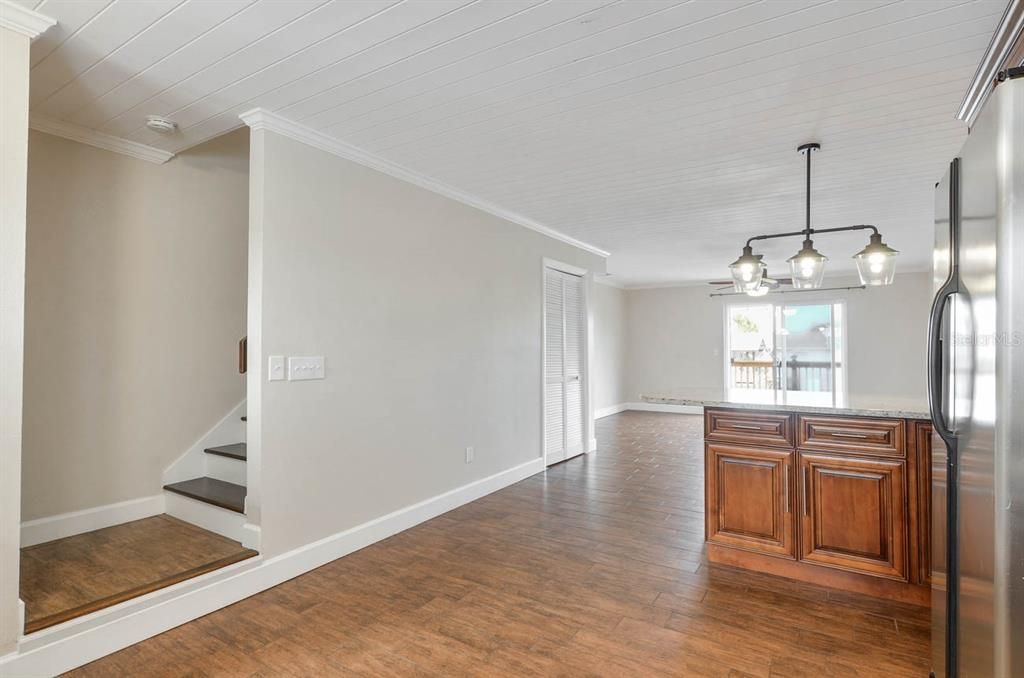 En Venta: $275,000 (2 camas, 1 baños, 1160 Pies cuadrados)