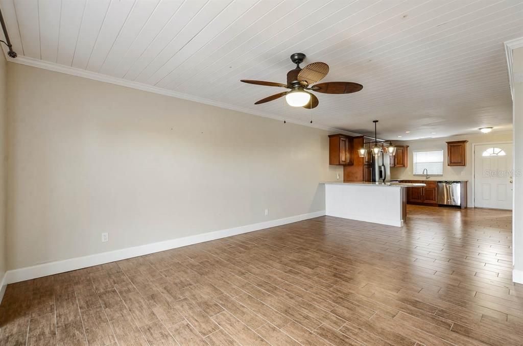 En Venta: $275,000 (2 camas, 1 baños, 1160 Pies cuadrados)