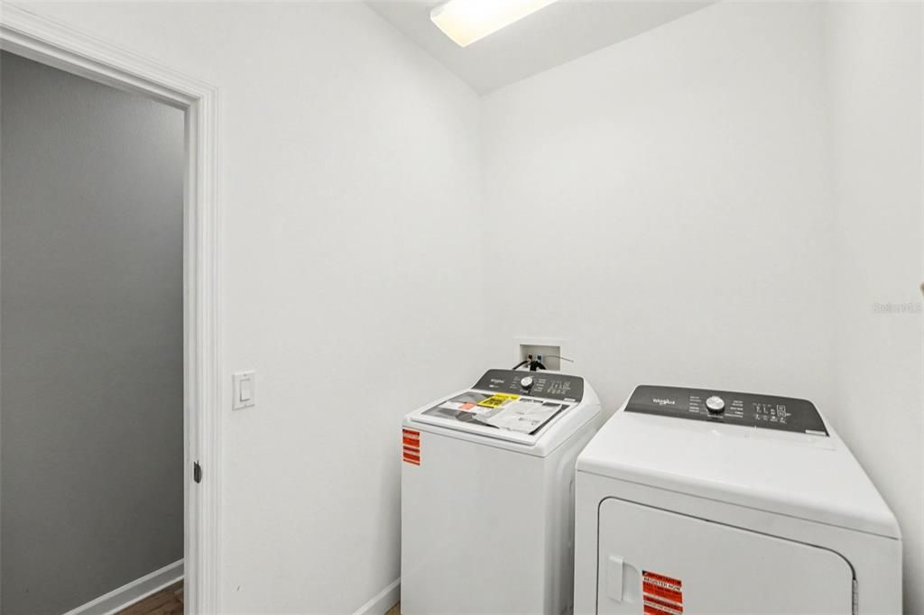 For Rent: $3,450 (3 beds, 2 baths, 2102 Square Feet)
