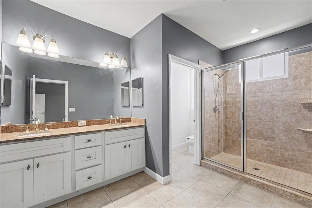 For Rent: $3,450 (3 beds, 2 baths, 2102 Square Feet)
