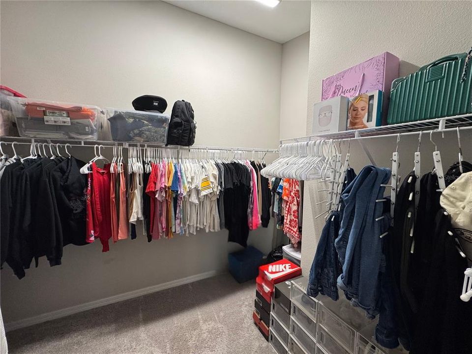 Active With Contract: $2,650 (3 beds, 2 baths, 1602 Square Feet)