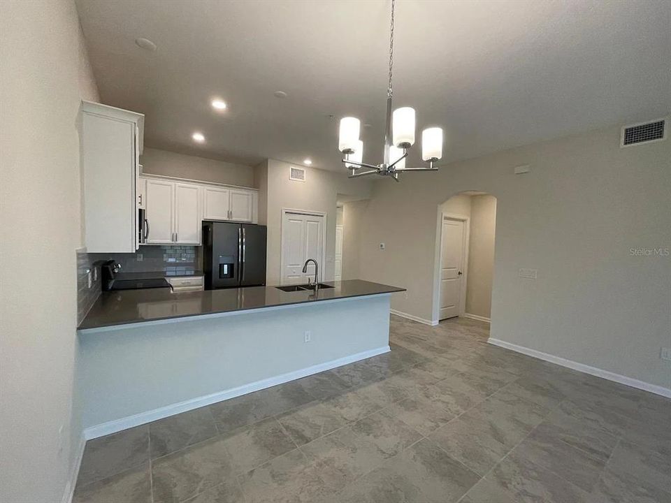 For Sale: $260,000 (3 beds, 2 baths, 1388 Square Feet)