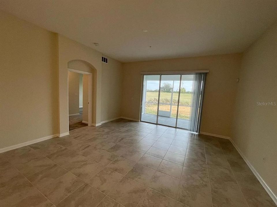For Sale: $260,000 (3 beds, 2 baths, 1388 Square Feet)