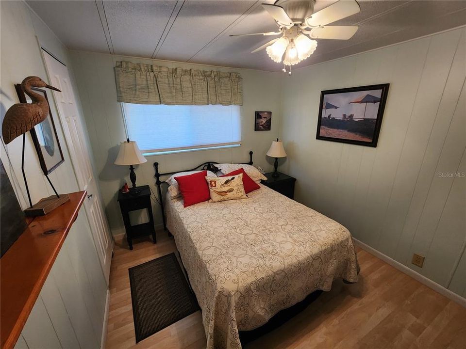 For Sale: $170,000 (2 beds, 2 baths, 816 Square Feet)