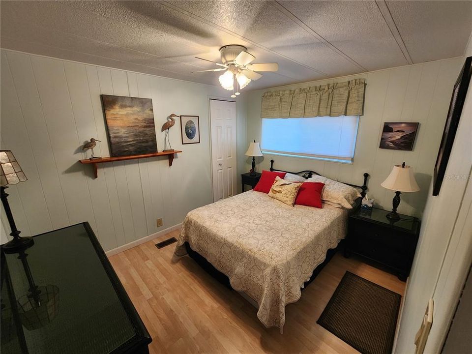 For Sale: $170,000 (2 beds, 2 baths, 816 Square Feet)
