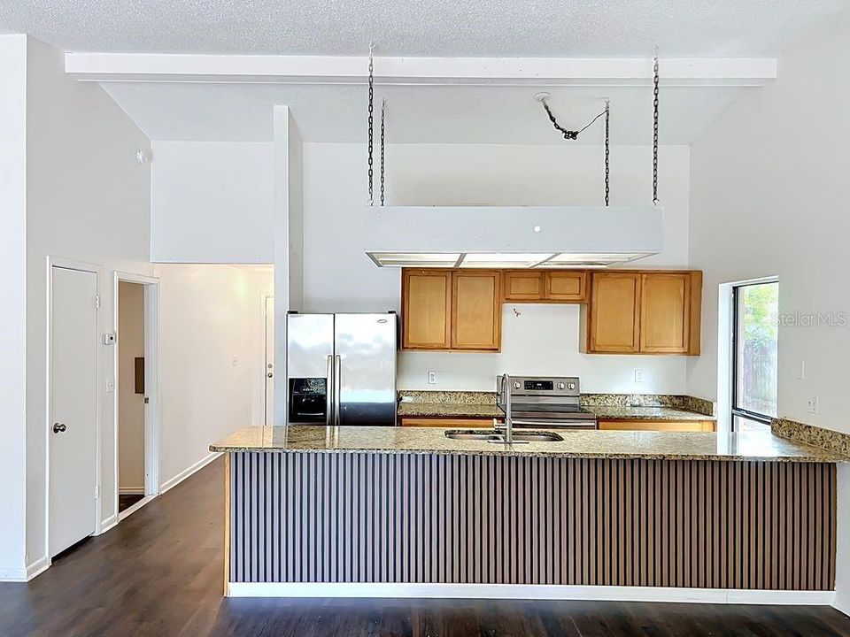 В аренду: $1,750 (3 спален, 2 ванн, 1386 Квадратных фут)
