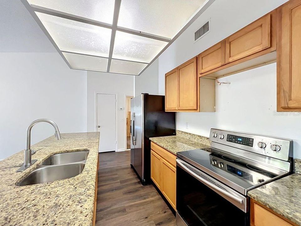 В аренду: $1,750 (3 спален, 2 ванн, 1386 Квадратных фут)