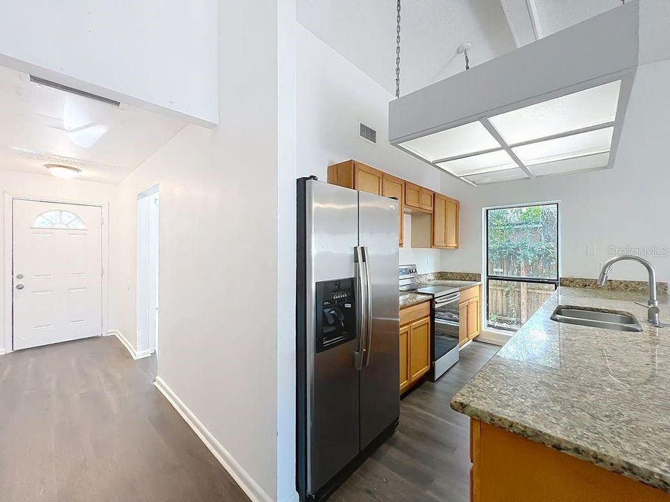 В аренду: $1,750 (3 спален, 2 ванн, 1386 Квадратных фут)