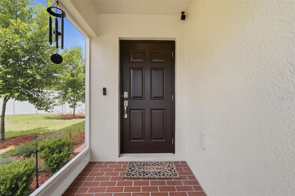 En Venta: $369,000 (4 camas, 2 baños, 2050 Pies cuadrados)