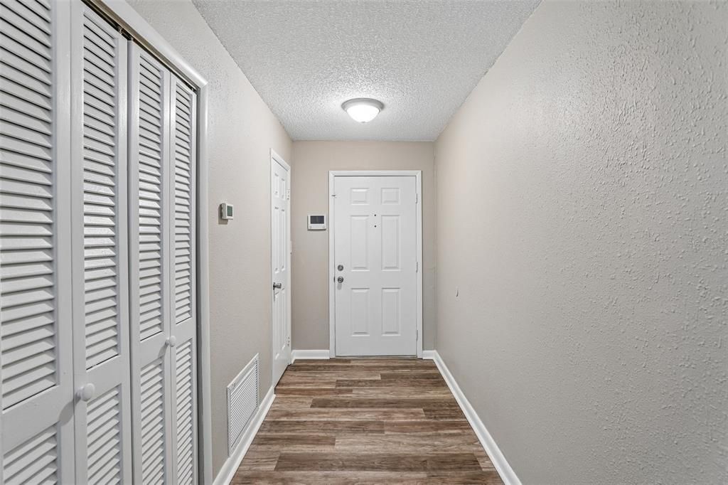 For Sale: $139,900 (2 beds, 2 baths, 1518 Square Feet)