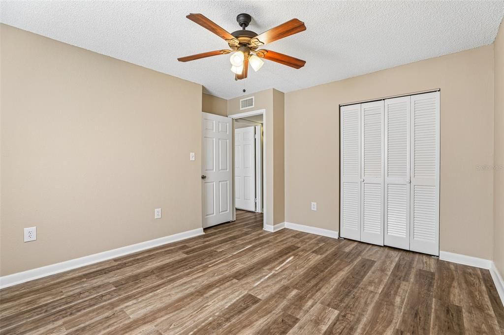 For Sale: $139,900 (2 beds, 2 baths, 1518 Square Feet)