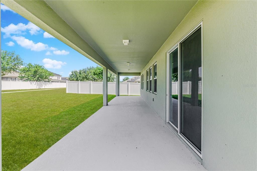 For Sale: $329,900 (4 beds, 2 baths, 1876 Square Feet)