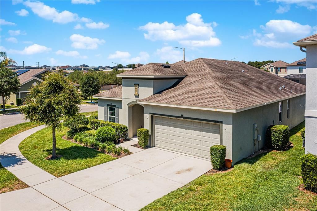 For Sale: $329,900 (4 beds, 2 baths, 1876 Square Feet)
