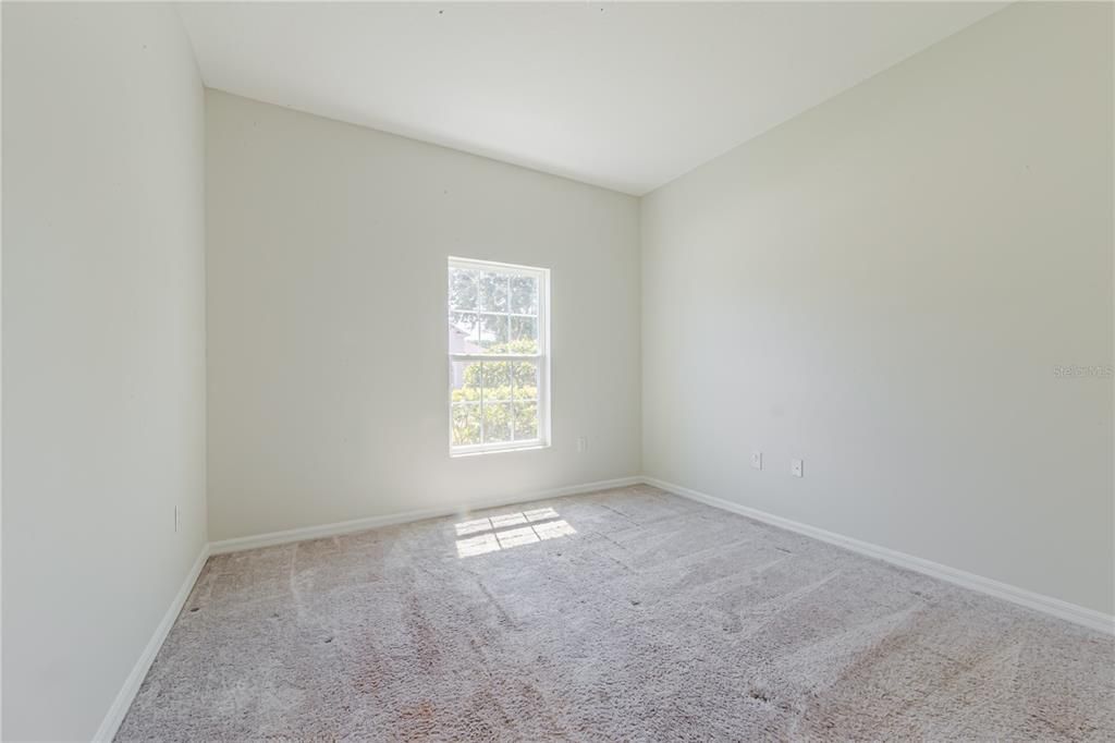For Sale: $329,900 (4 beds, 2 baths, 1876 Square Feet)