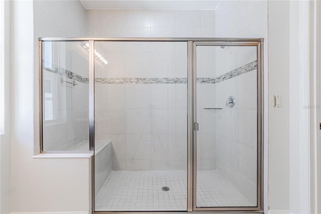 For Sale: $329,900 (4 beds, 2 baths, 1876 Square Feet)