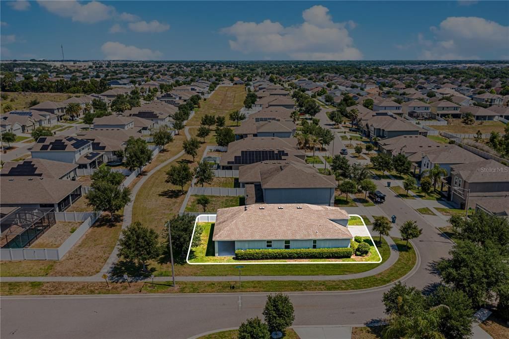 For Sale: $329,900 (4 beds, 2 baths, 1876 Square Feet)