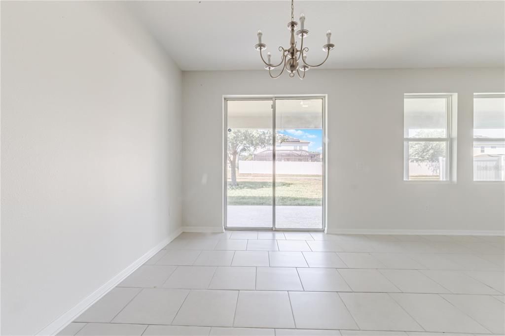 For Sale: $329,900 (4 beds, 2 baths, 1876 Square Feet)