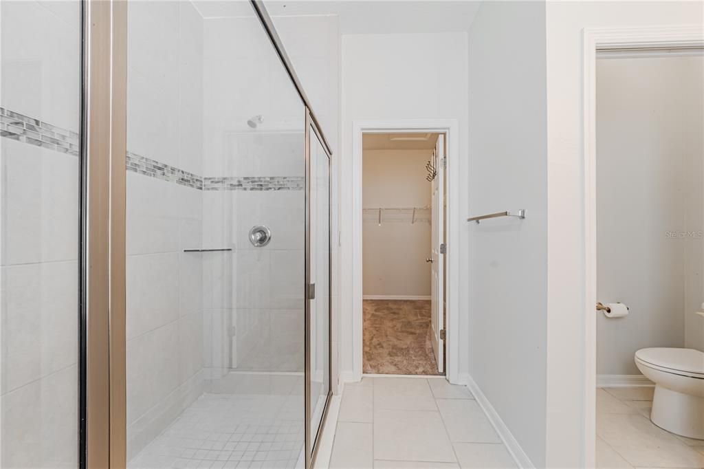 For Sale: $329,900 (4 beds, 2 baths, 1876 Square Feet)