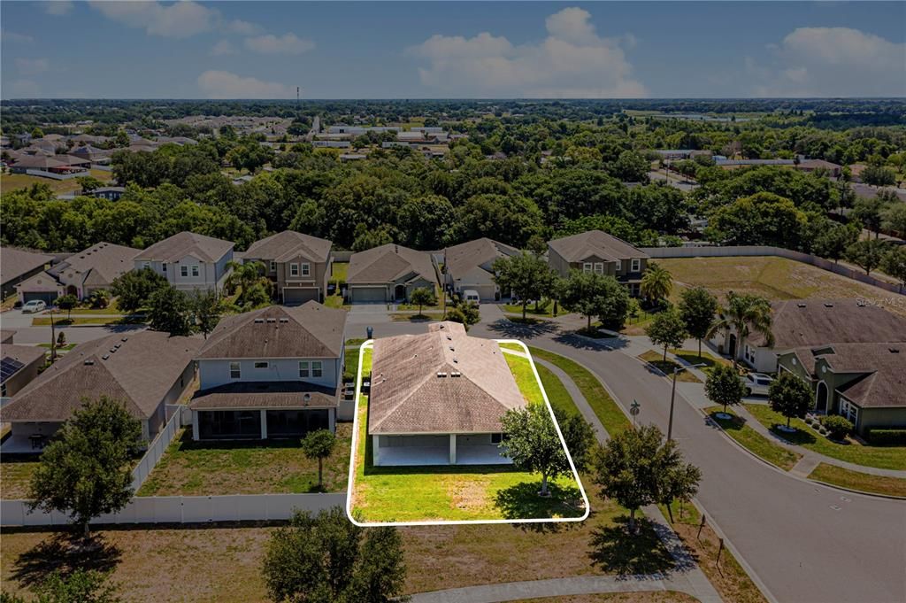For Sale: $329,900 (4 beds, 2 baths, 1876 Square Feet)