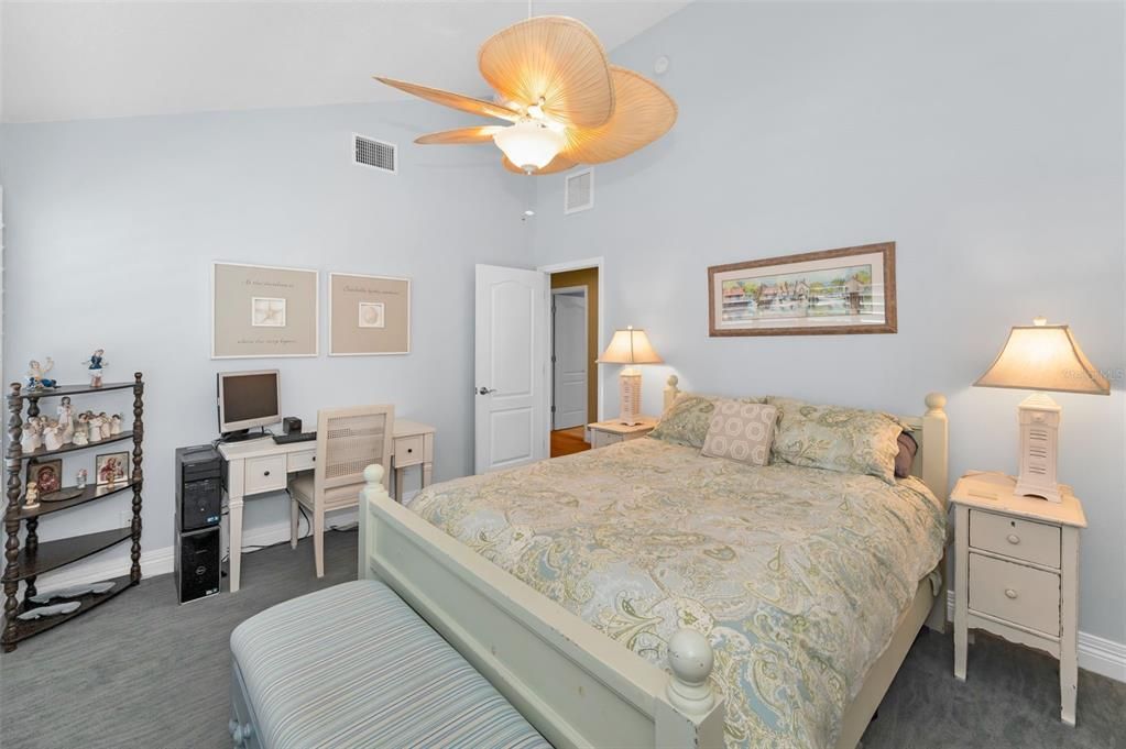 For Sale: $4,495,000 (6 beds, 4 baths, 3902 Square Feet)