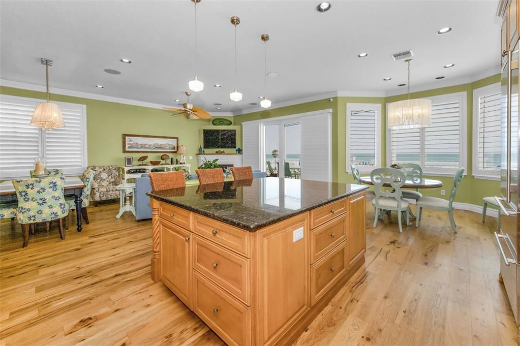 For Sale: $4,495,000 (6 beds, 4 baths, 3902 Square Feet)