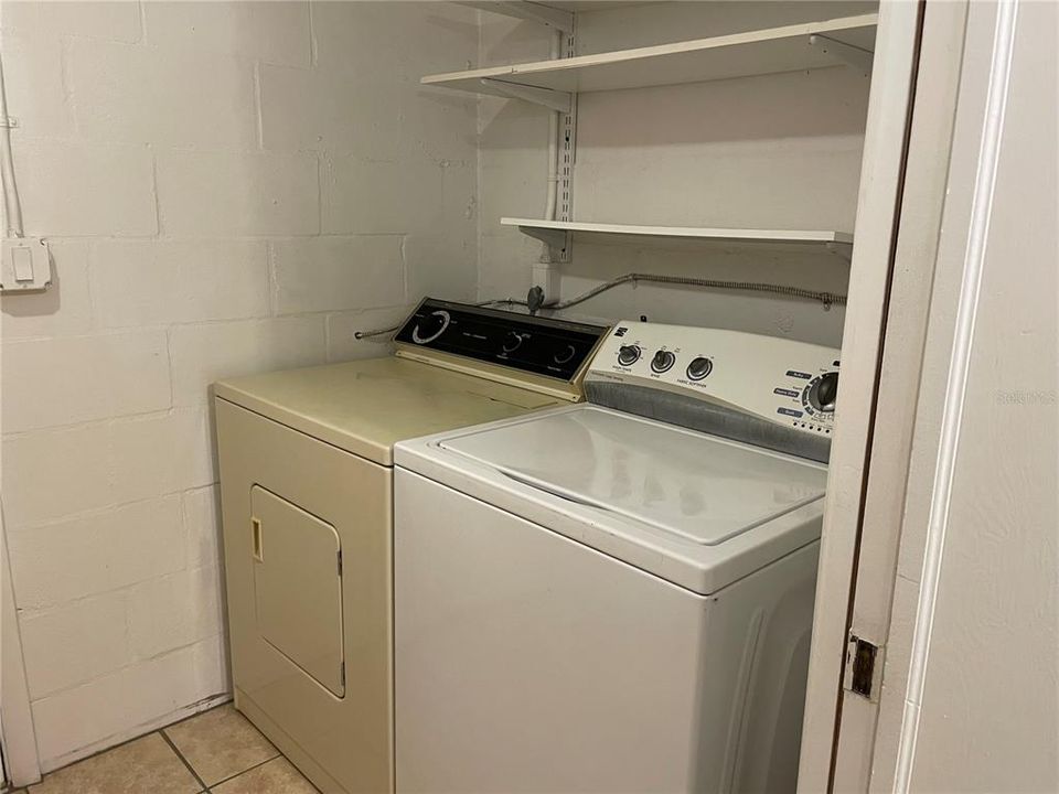 В аренду: $1,450 (2 спален, 2 ванн, 957 Квадратных фут)
