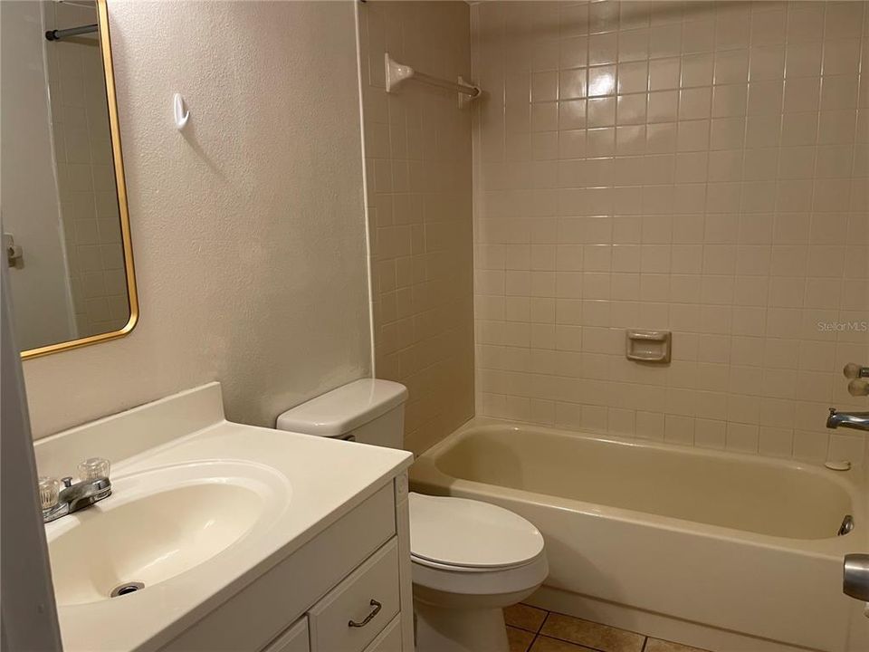 В аренду: $1,450 (2 спален, 2 ванн, 957 Квадратных фут)