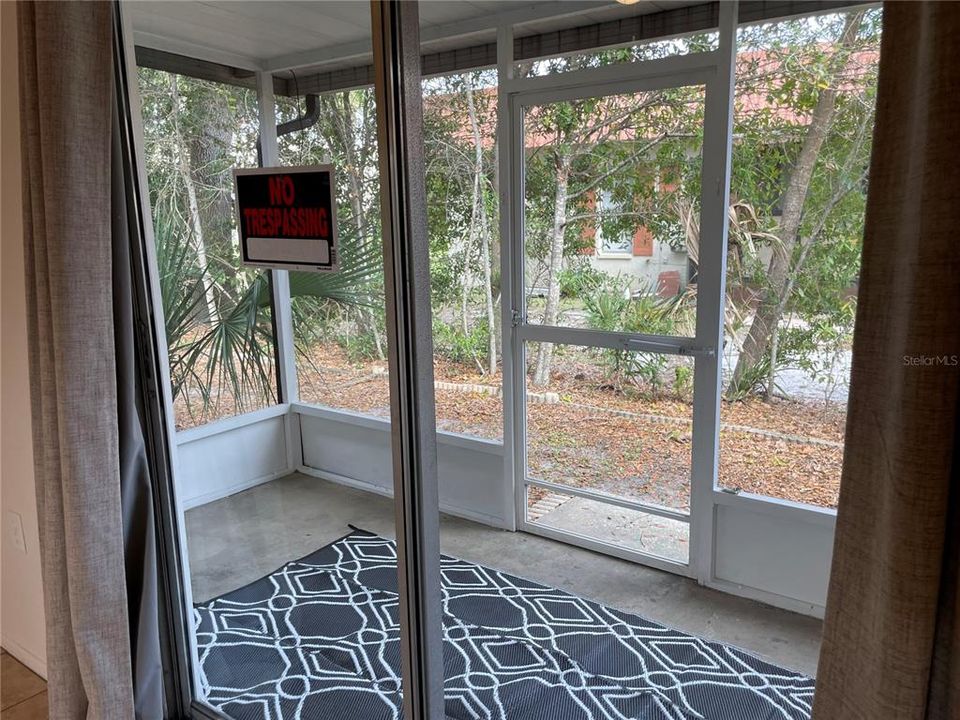 В аренду: $1,450 (2 спален, 2 ванн, 957 Квадратных фут)