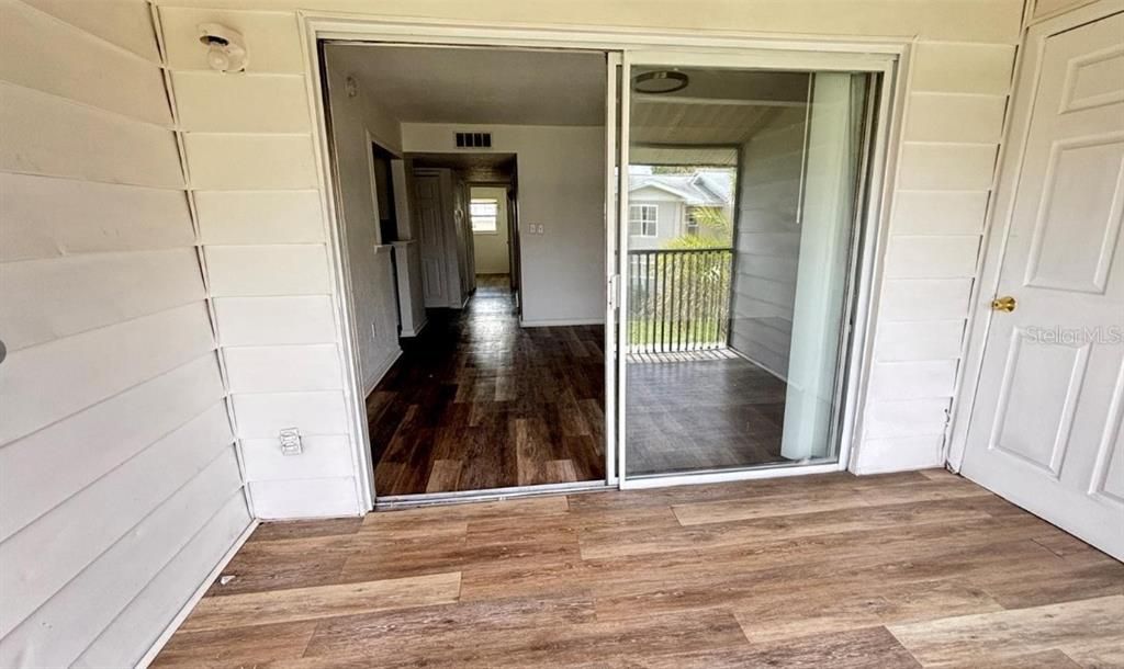 В аренду: $1,800 (3 спален, 2 ванн, 893 Квадратных фут)