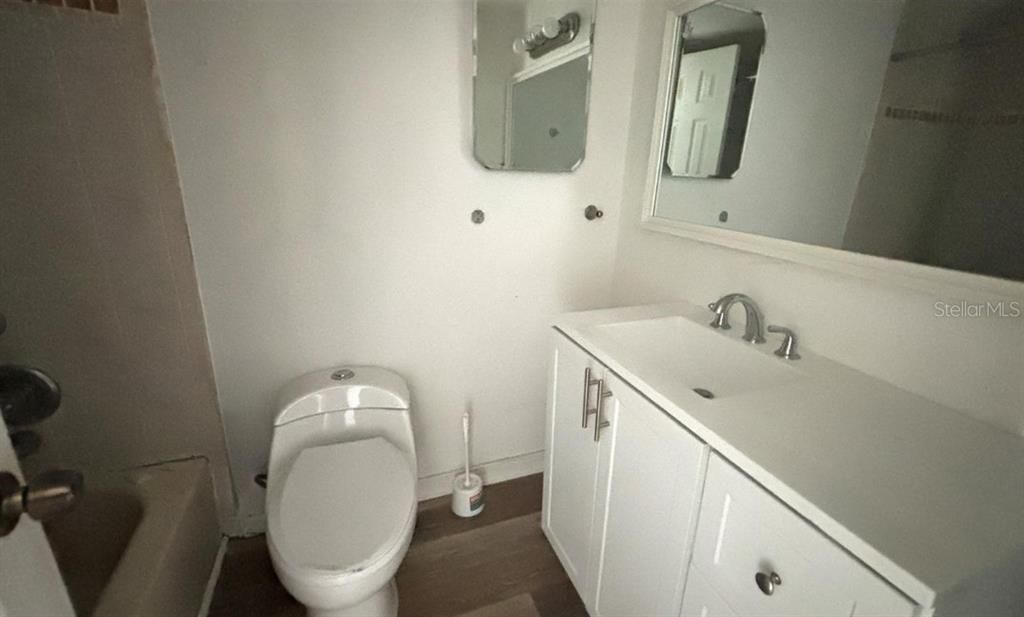 В аренду: $1,800 (3 спален, 2 ванн, 893 Квадратных фут)