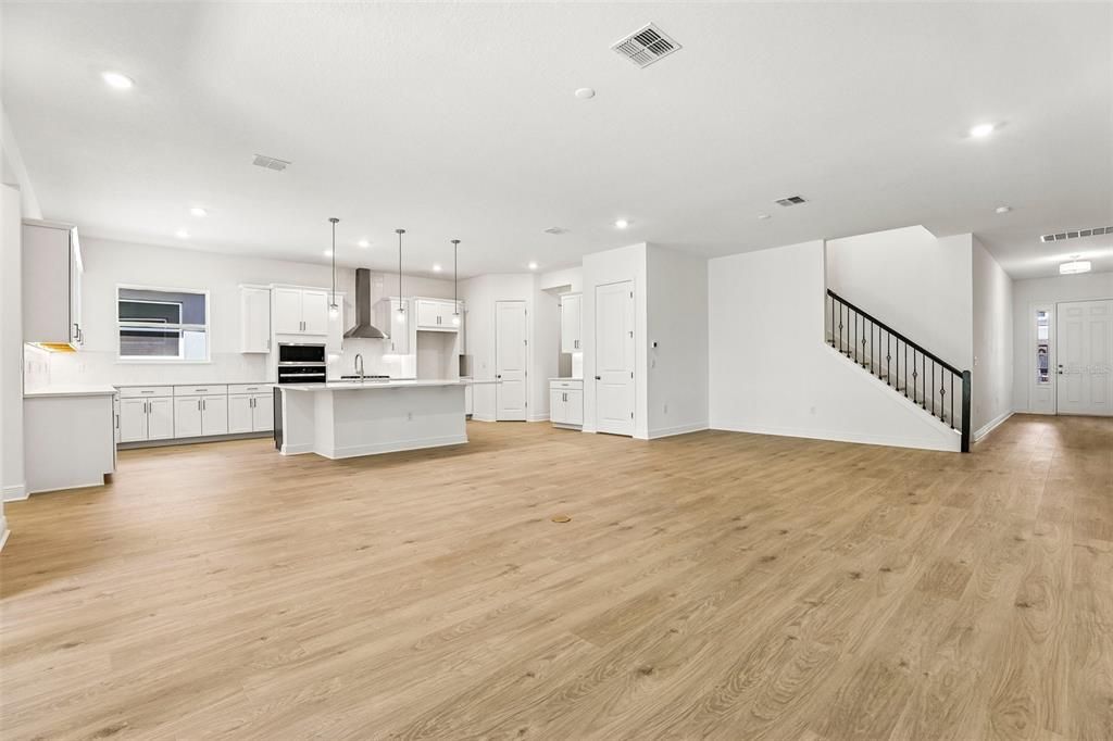 En Venta: $1,090,990 (4 camas, 4 baños, 3153 Pies cuadrados)