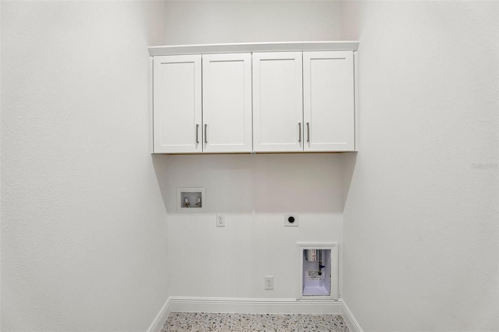 En Venta: $1,090,990 (4 camas, 4 baños, 3153 Pies cuadrados)