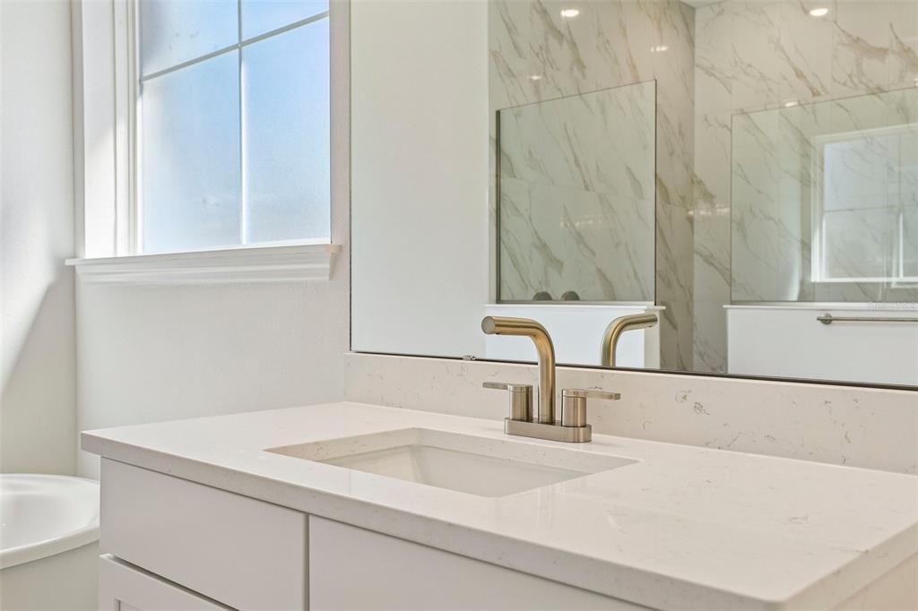 En Venta: $1,090,990 (4 camas, 4 baños, 3153 Pies cuadrados)
