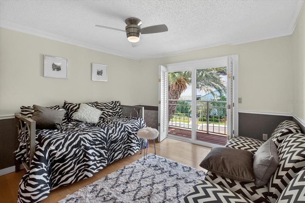 For Sale: $675,000 (3 beds, 2 baths, 2062 Square Feet)