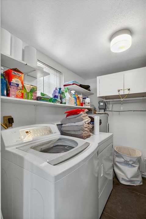 For Sale: $675,000 (3 beds, 2 baths, 2062 Square Feet)