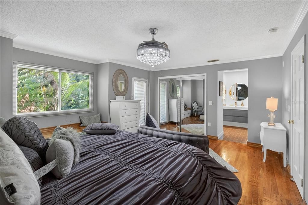 For Sale: $675,000 (3 beds, 2 baths, 2062 Square Feet)