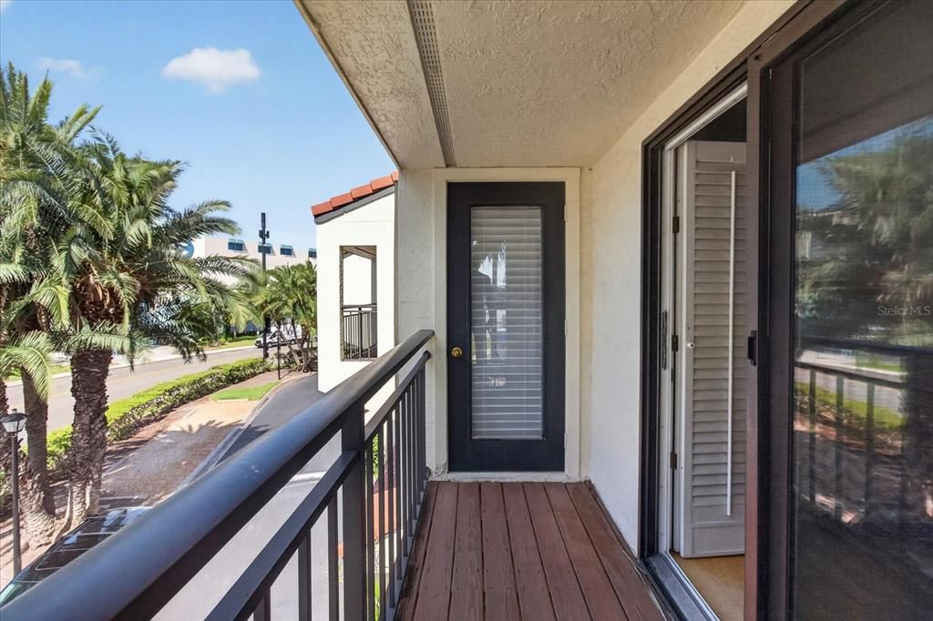 For Sale: $675,000 (3 beds, 2 baths, 2062 Square Feet)