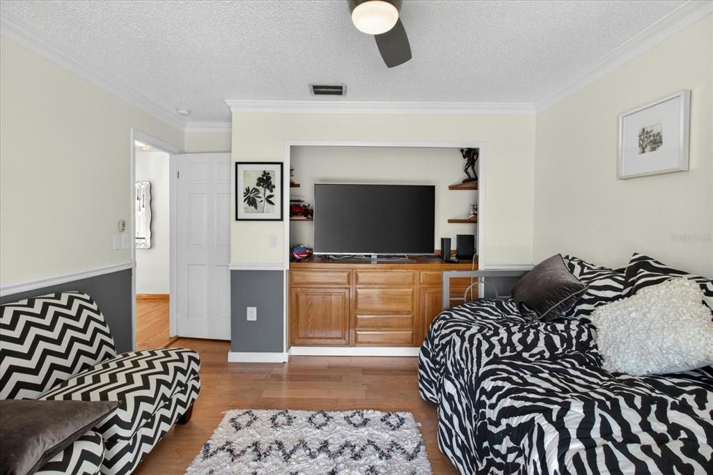 For Sale: $675,000 (3 beds, 2 baths, 2062 Square Feet)