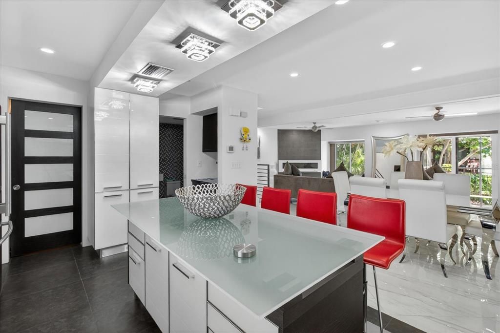 For Sale: $675,000 (3 beds, 2 baths, 2062 Square Feet)