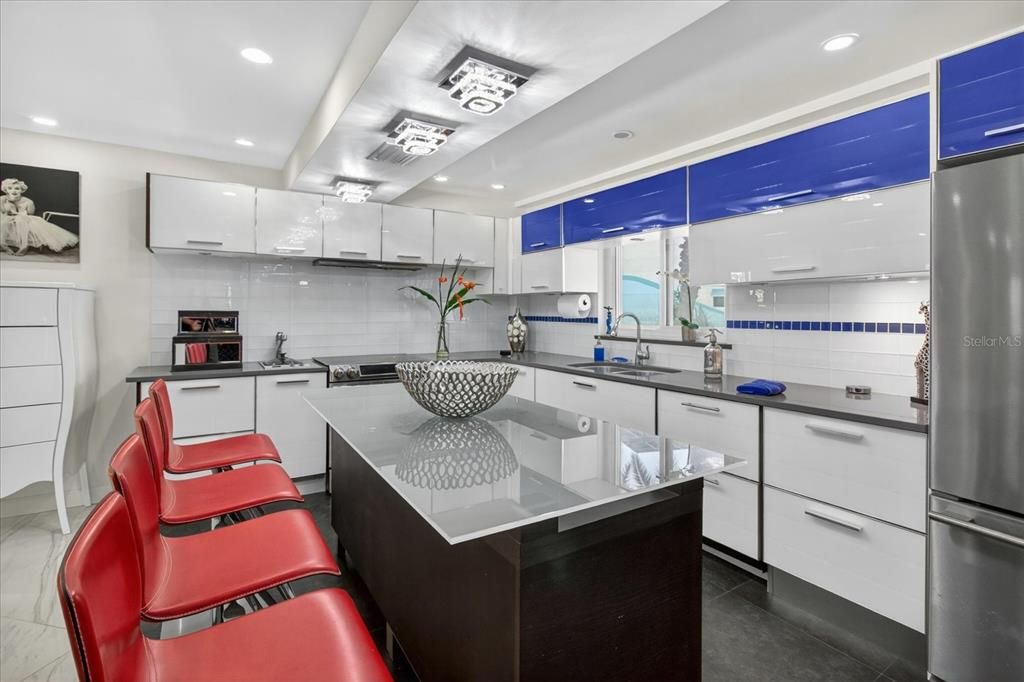 For Sale: $675,000 (3 beds, 2 baths, 2062 Square Feet)