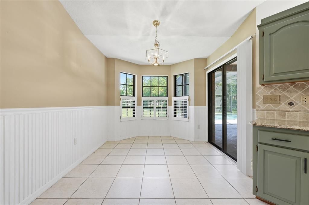Active With Contract: $449,990 (4 beds, 3 baths, 2383 Square Feet)
